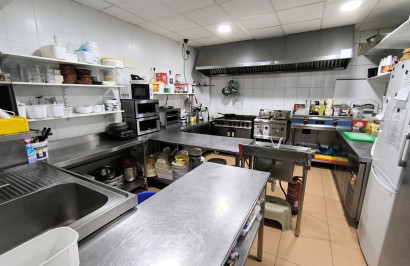 Resale - Commercial Unit - Villamartín