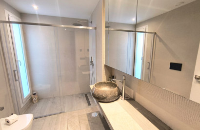 Reventa - Villa independiente - Algorfa