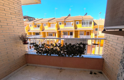 Reventa - Apartamento / Piso - Los Montesinos