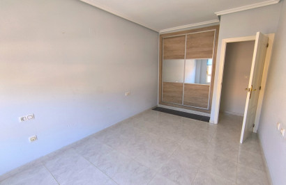 Reventa - Apartamento / Piso - Los Montesinos