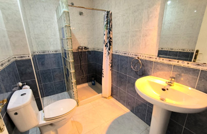 Reventa - Apartamento / Piso - Los Montesinos