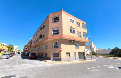 Reventa - Apartamento / Piso - Los Montesinos