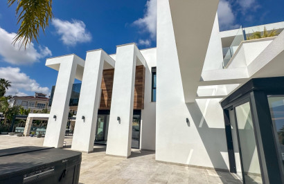 Reventa - Villa independiente - Villamartín