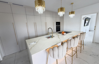 Resale - Detached Villa - Villamartín