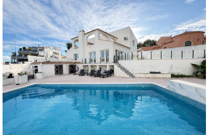 Resale - Detached Villa - Villamartín