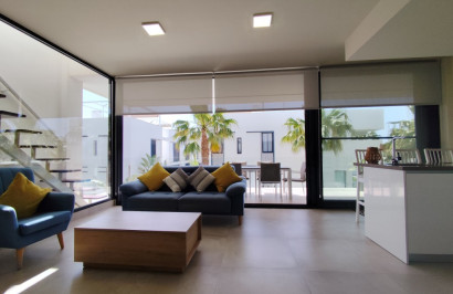 Resale - Apartment / Flat - Mar de Cristal