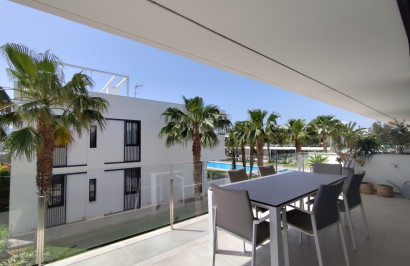 Resale - Apartment / Flat - Mar de Cristal