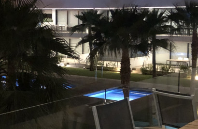 Resale - Apartment / Flat - Mar de Cristal