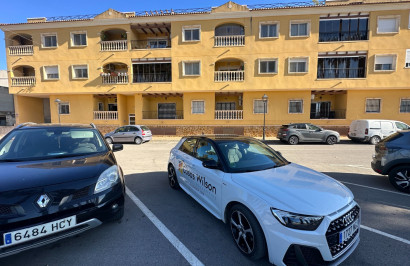 Resale - Apartment / Flat - Jacarilla