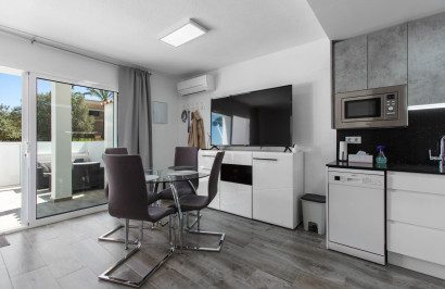 Resale - Apartment / Flat - Torrevieja - Lago Jardin