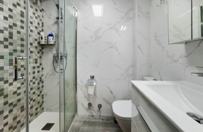 Resale - Apartment / Flat - Torrevieja - Lago Jardin