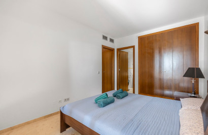 Resale - Apartment / Flat - Torrevieja - Punta Prima
