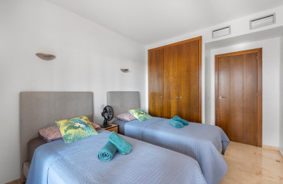 Resale - Apartment / Flat - Torrevieja - Punta Prima