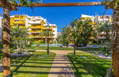 Resale - Apartment / Flat - Torrevieja - Punta Prima