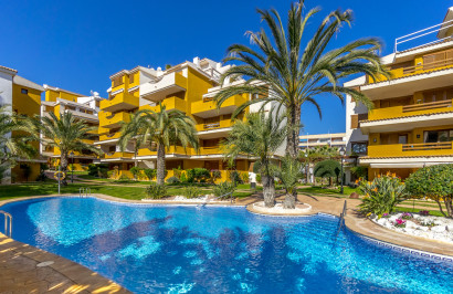Resale - Apartment / Flat - Torrevieja - Punta Prima