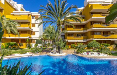Resale - Apartment / Flat - Torrevieja - Punta Prima