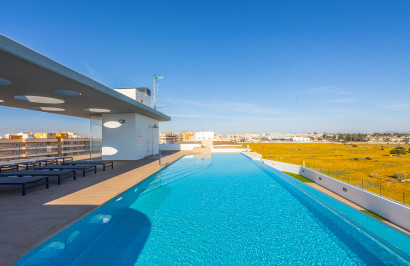 Resale - Apartment / Flat - Torrevieja - Rocio del Mar