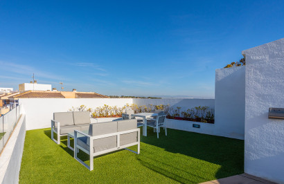 Resale - Apartment / Flat - Torrevieja - Rocio del Mar