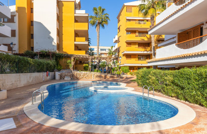 Resale - Apartment / Flat - Torrevieja - Punta Prima
