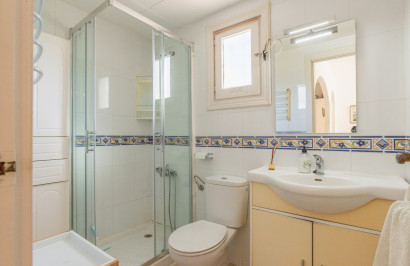 Resale - Apartment / Flat - Torrevieja - Lago Jardin