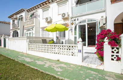 Resale - Apartment / Flat - Torrevieja - Lago Jardin