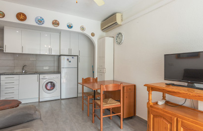 Resale - Apartment / Flat - Torrevieja - Lago Jardin