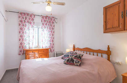 Resale - Apartment / Flat - Torrevieja - Lago Jardin