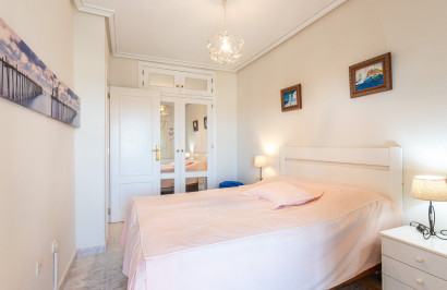 Resale - Apartment / Flat - Torrevieja - Nueva Torrevieja