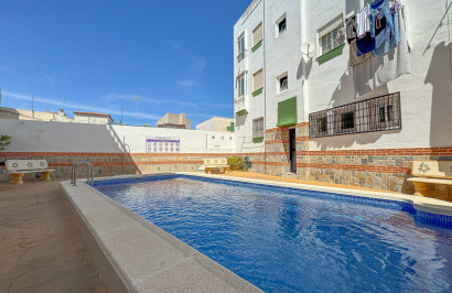 Resale - Apartment / Flat - Torrevieja - Nueva Torrevieja