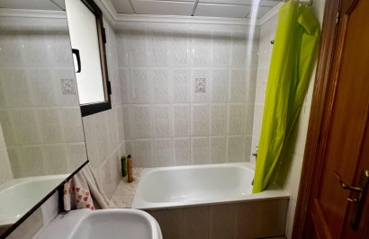 Resale - Apartment / Flat - Rojales