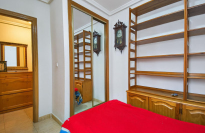Resale - Apartment / Flat - Torrevieja - Parque de las Naciones