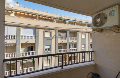 Resale - Apartment / Flat - Torrevieja - Parque de las Naciones