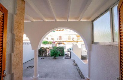 Resale - Apartment / Flat - Torrevieja - El chaparral