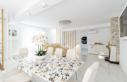Resale - Town House - Torrevieja - Punta prima
