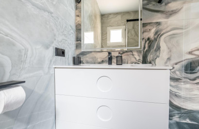 Resale - Town House - Torrevieja - Punta prima