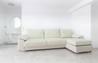 Resale - Town House - Torrevieja - Punta prima