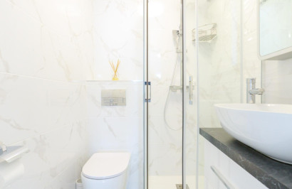 Resale - Town House - Torrevieja - Punta prima