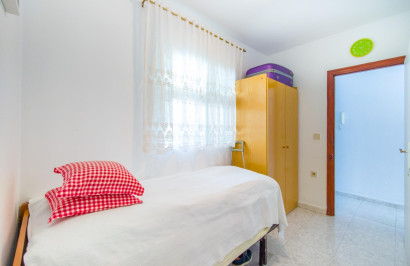Resale - Apartment / Flat - Torrevieja - Estacion de autobuses
