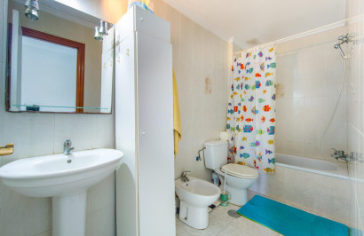 Resale - Apartment / Flat - Torrevieja - Estacion de autobuses