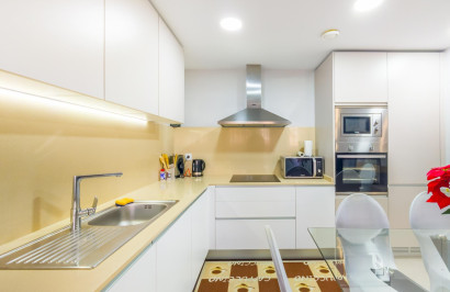 Resale - Apartment / Flat - Torrevieja - Estacion de autobuses