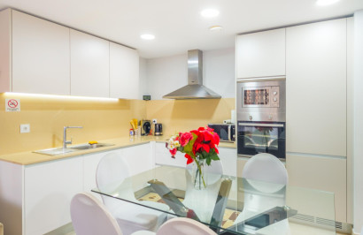 Resale - Apartment / Flat - Torrevieja - Estacion de autobuses