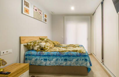 Resale - Apartment / Flat - Torrevieja - Estacion de autobuses