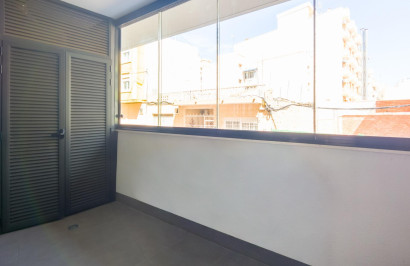 Resale - Apartment / Flat - Torrevieja - Estacion de autobuses