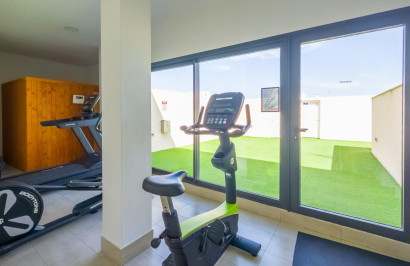 Resale - Apartment / Flat - Torrevieja - Estacion de autobuses