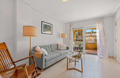 Resale - Apartment / Flat - Daya Nueva - Costa Blanca South