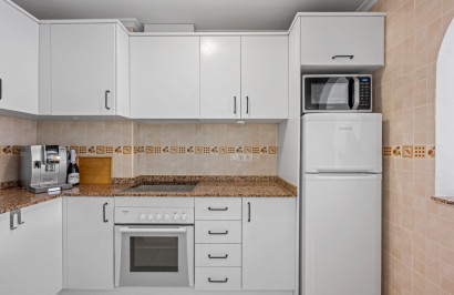 Resale - Apartment / Flat - Daya Nueva - Costa Blanca South