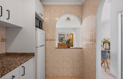 Resale - Apartment / Flat - Daya Nueva - Costa Blanca South