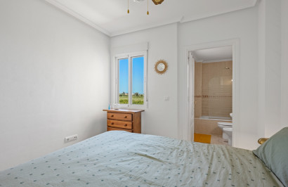 Resale - Apartment / Flat - Daya Nueva - Costa Blanca South