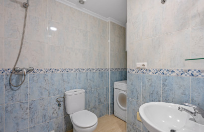 Resale - Apartment / Flat - Daya Nueva - Costa Blanca South