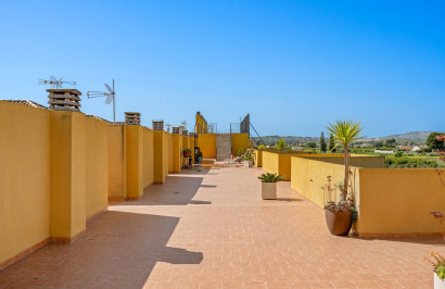 Resale - Apartment / Flat - Daya Nueva - Costa Blanca South
